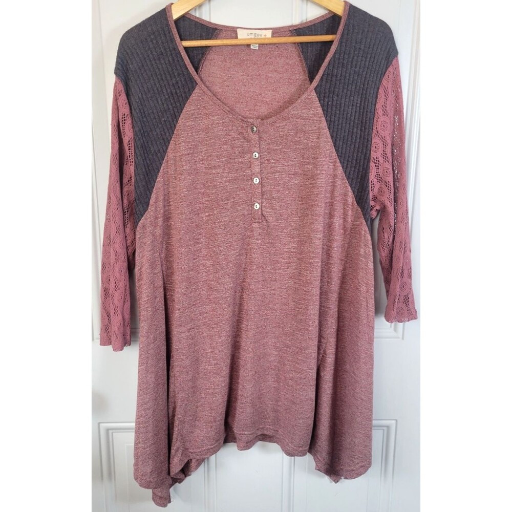 Umgee Plus Size Lace Sleeve Tunic Top Size 2XL